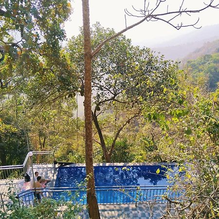 Sunset Valley Kerala Pool Resort - Serene Natural Forest Cottage Stay In Idukki With Sunrise & Sunset Panoramas, Natural Streams & Tranquil Summer Evenings Pīrmed Kültér fotó