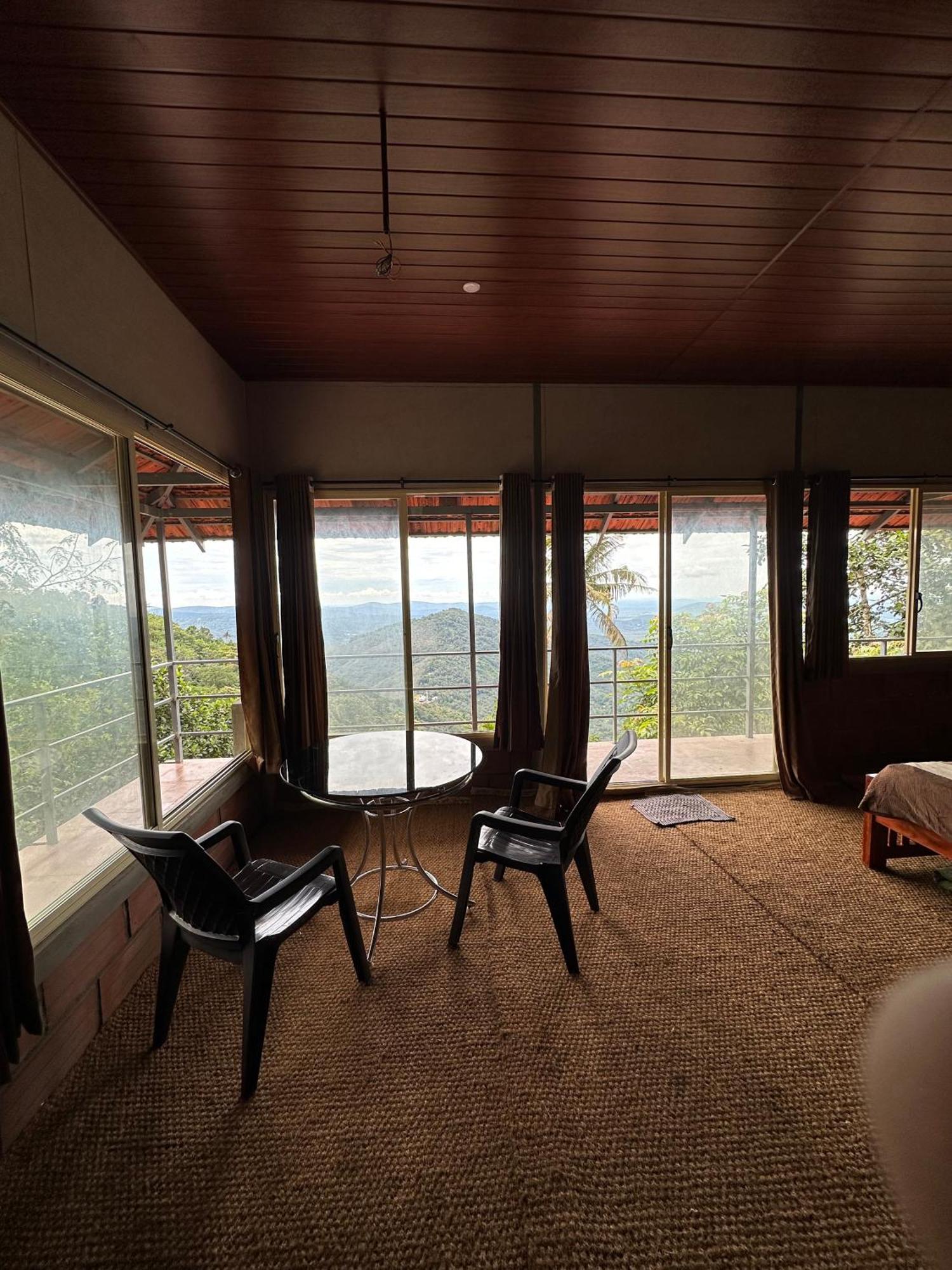 Sunset Valley Kerala Pool Resort - Serene Natural Forest Cottage Stay In Idukki With Sunrise & Sunset Panoramas, Natural Streams & Tranquil Summer Evenings Pīrmed Kültér fotó