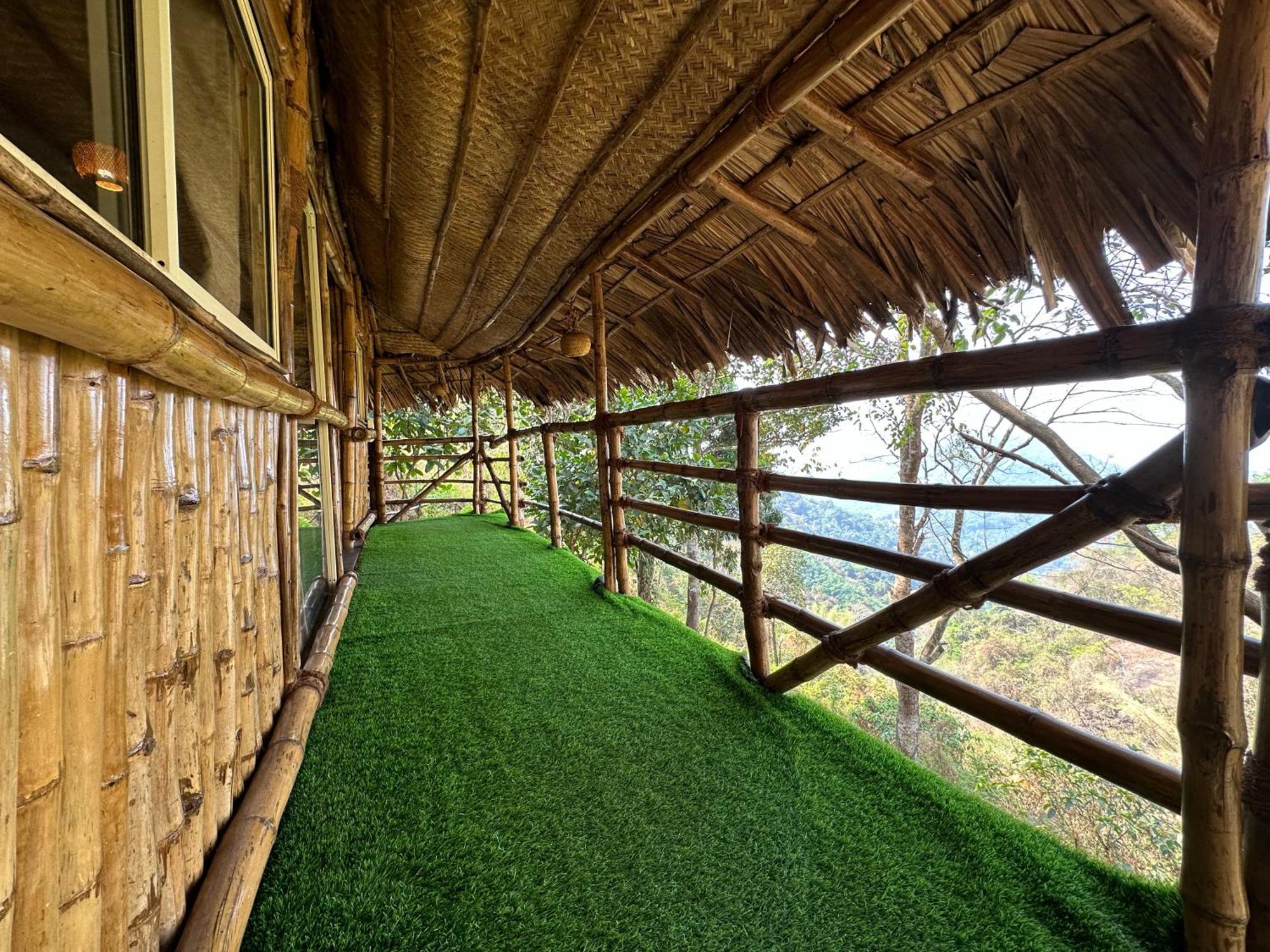 Sunset Valley Kerala Pool Resort - Serene Natural Forest Cottage Stay In Idukki With Sunrise & Sunset Panoramas, Natural Streams & Tranquil Summer Evenings Pīrmed Kültér fotó