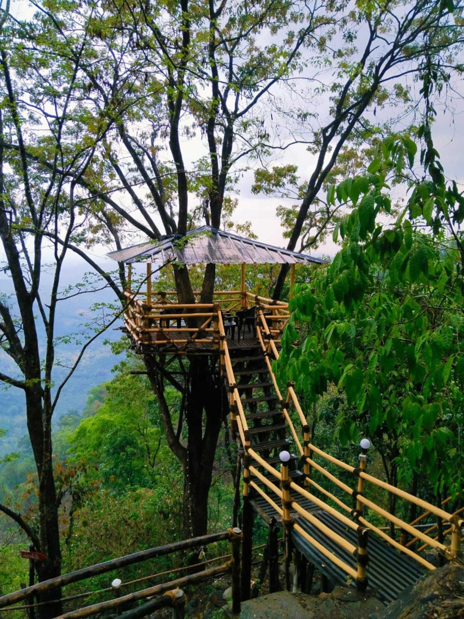 Sunset Valley Kerala Pool Resort - Serene Natural Forest Cottage Stay In Idukki With Sunrise & Sunset Panoramas, Natural Streams & Tranquil Summer Evenings Pīrmed Kültér fotó