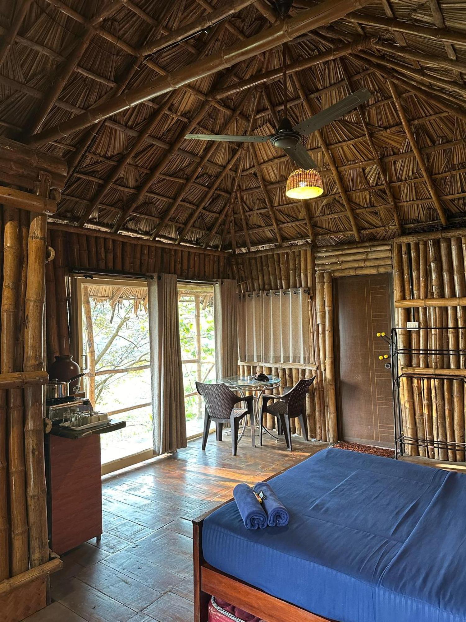 Sunset Valley Kerala Pool Resort - Serene Natural Forest Cottage Stay In Idukki With Sunrise & Sunset Panoramas, Natural Streams & Tranquil Summer Evenings Pīrmed Kültér fotó